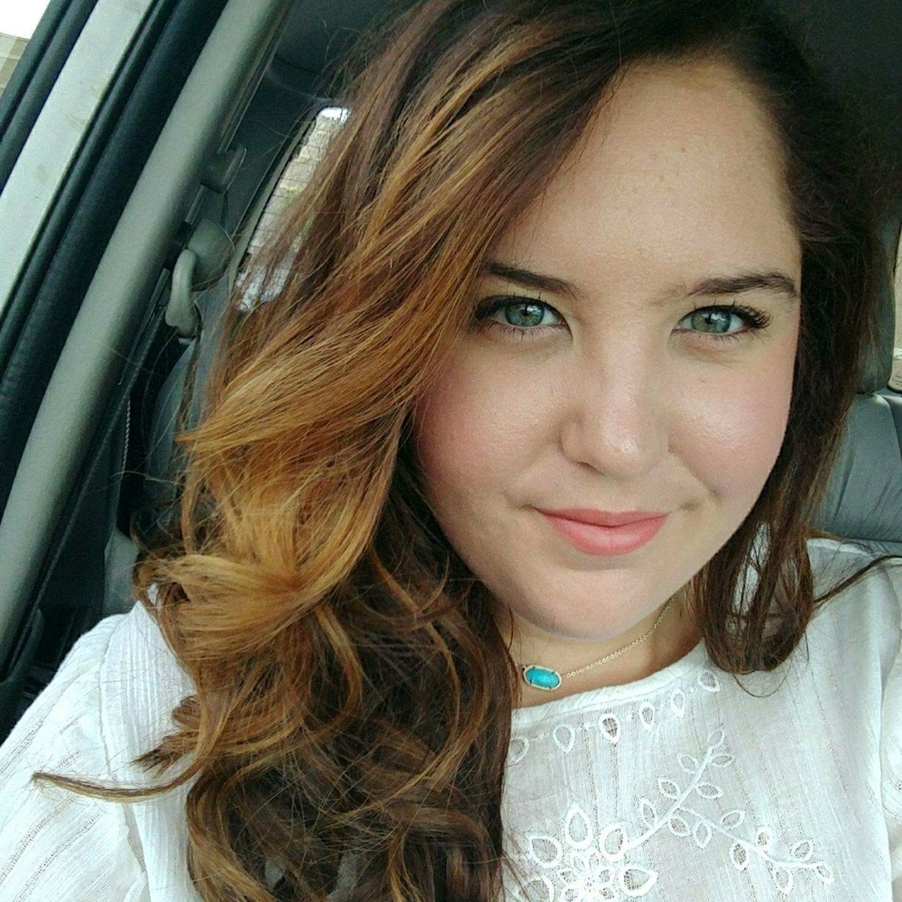 Meet your Posher, Cadey